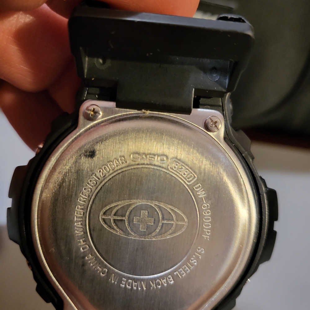 G-SHOCK WATCH⌚️ DW-6900PF PLACES AND FACES COLLABORATION - Picture 6 of 9